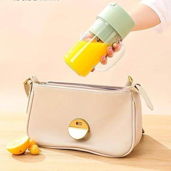 Gardino Juicer Mixer, straw-type juicing cup 4 Blade Smoothie Maker & Portable Electric USB Juice Maker, Rechargeable Bottle & Portable Fruit Blender Maker Protein Shaker