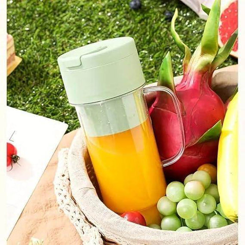 Gardino Juicer Mixer, straw-type juicing cup 4 Blade Smoothie Maker & Portable Electric USB Juice Maker, Rechargeable Bottle & Portable Fruit Blender Maker Protein Shaker