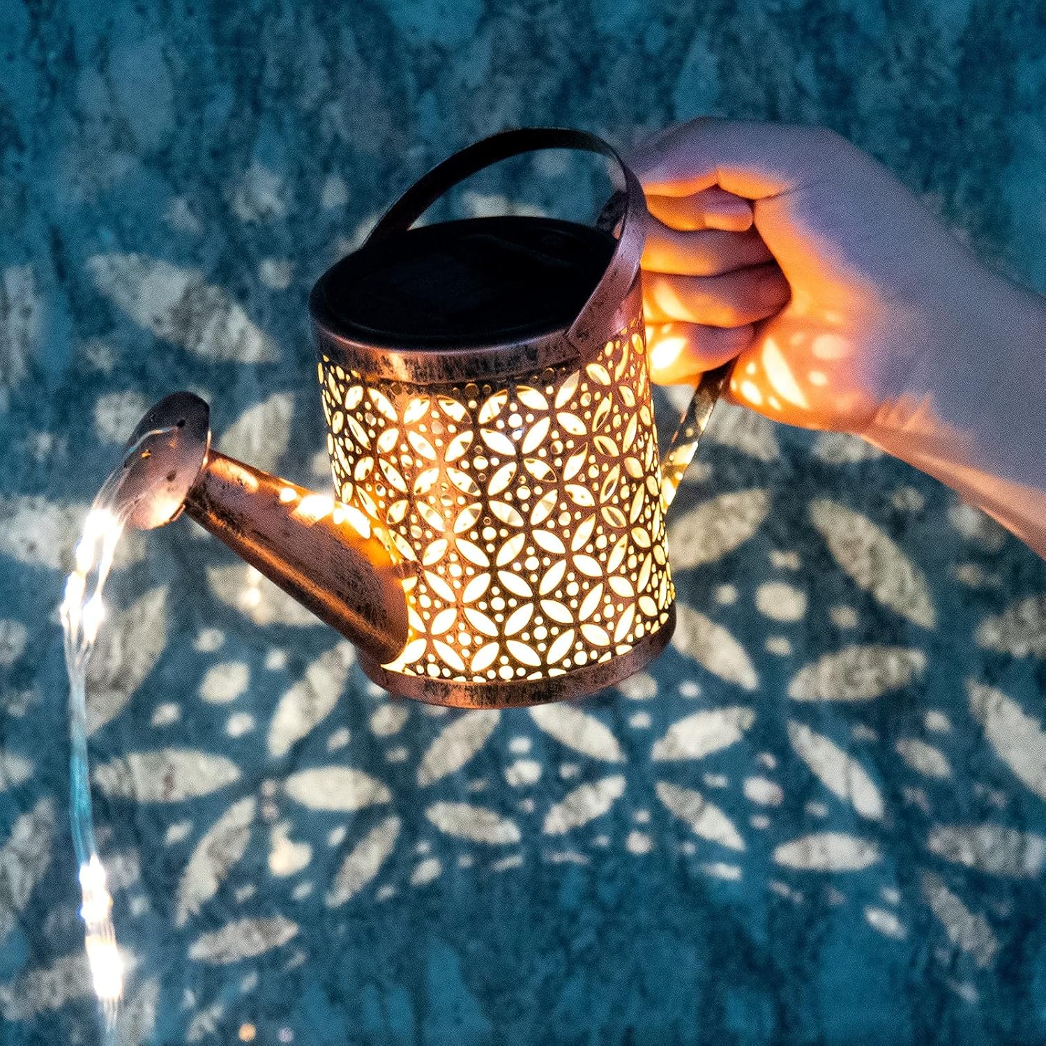 Solar Lights Outdoor Decorative, Solar Lantern Outdoor Hanging Waterproof Hollowed-Out Design, Decorative Retro Metal Solar Light with Hook